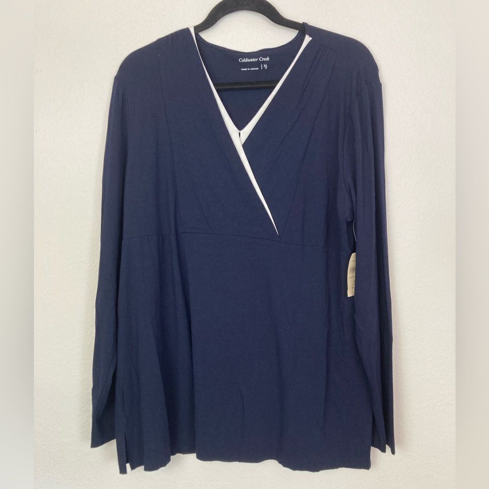 Coldwater Creek NWT Crossover V neck knit tunic w/ pretty white décolletage